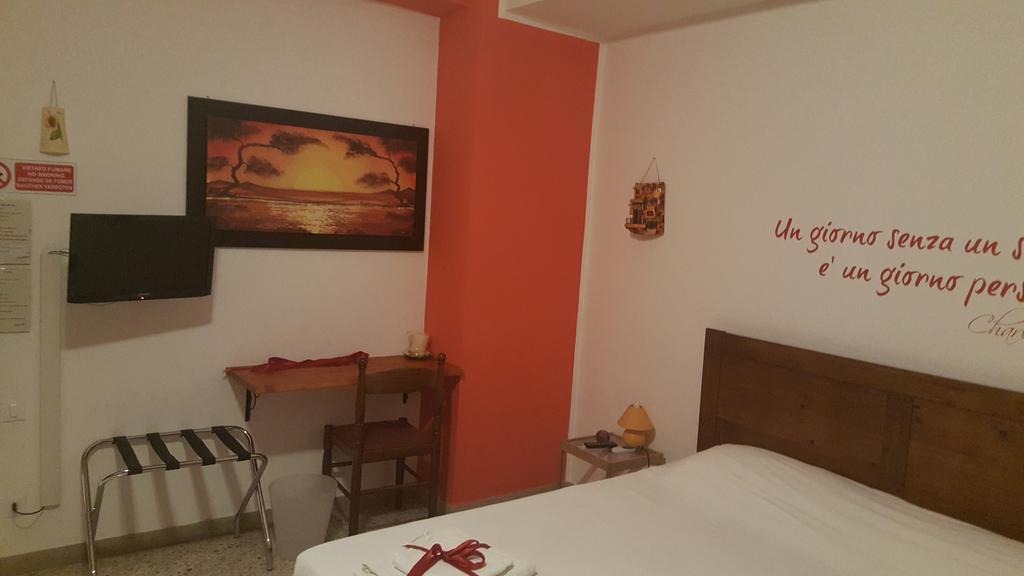 Bed & Breakfast Ciaramira トラーパニ エクステリア 写真